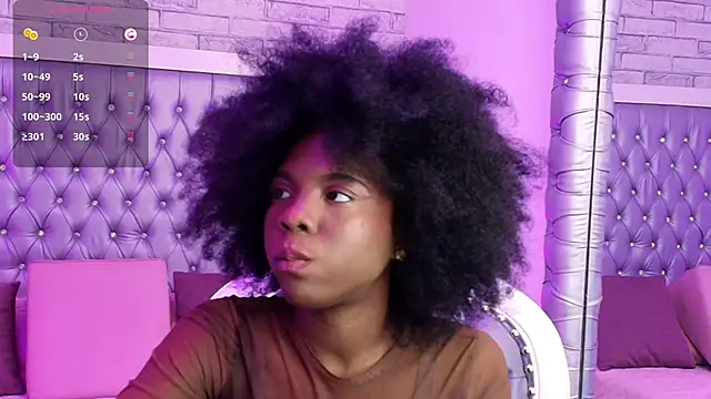 Chat XXX en directo de AmiraMorgan