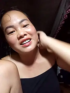 emilyzz's Live XXX Chat