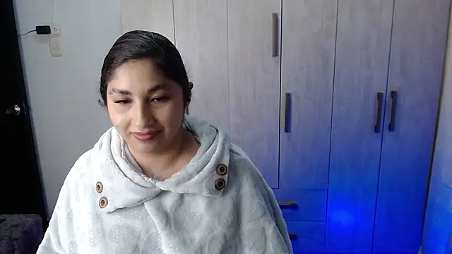 Gia_Dior's Live XXX Chat