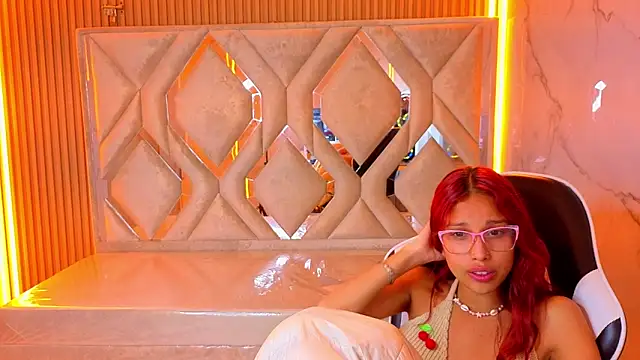 Saphire_Tx's Live XXX Chat