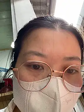 Rose-Public's Live XXX Chat