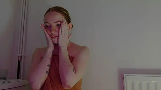 BustyGoddess41's Live XXX Chat