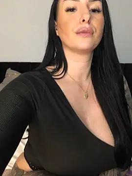 Mia-Bremer's Live XXX Chat