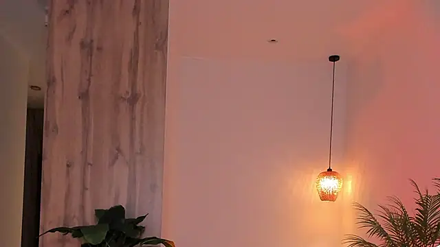 LilyRaisa's Live XXX Chat