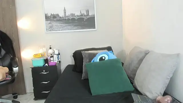 Cheryl_JONES' Live XXX Chat