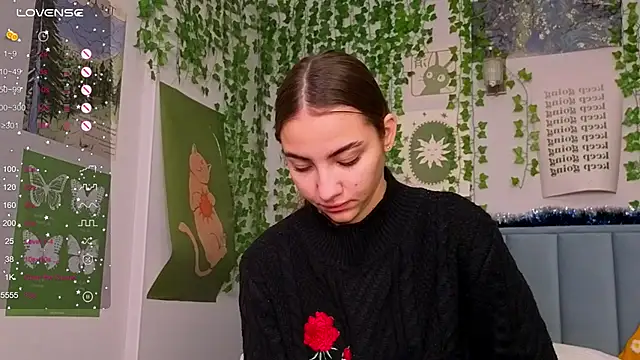 Fit_Brunette_'s Webcam Show