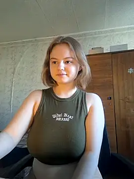 SlipperSherryn Live XXX chat