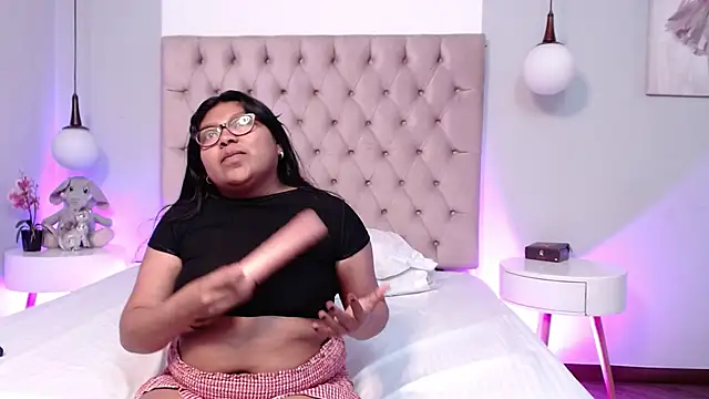 Kiri_Black_'s Live XXX Chat