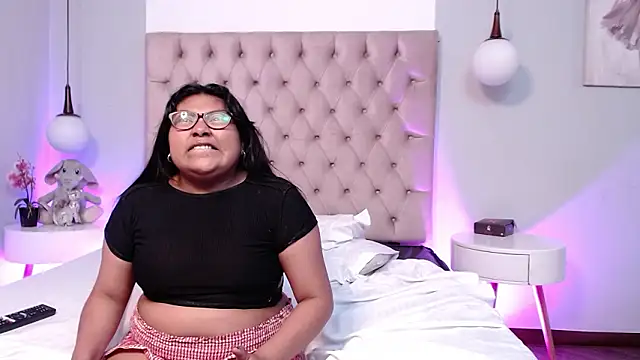 Kiri_Black_'s Live XXX Chat