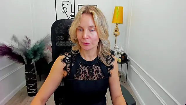 Sinty_Devis' Live XXX Chat