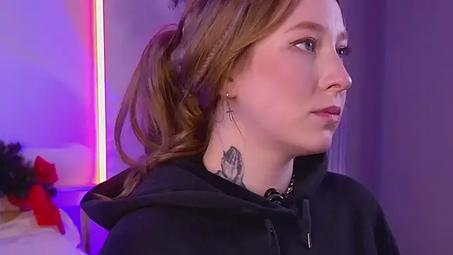 MiaEuphoria_'s Live XXX Chat