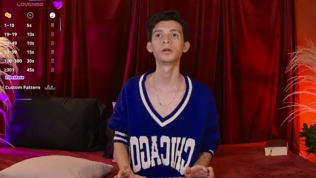 VicenteFerrer's Live XXX Chat