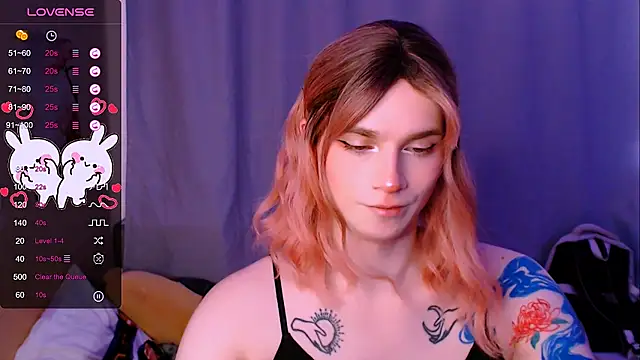 Alice_Hells Show in webcam