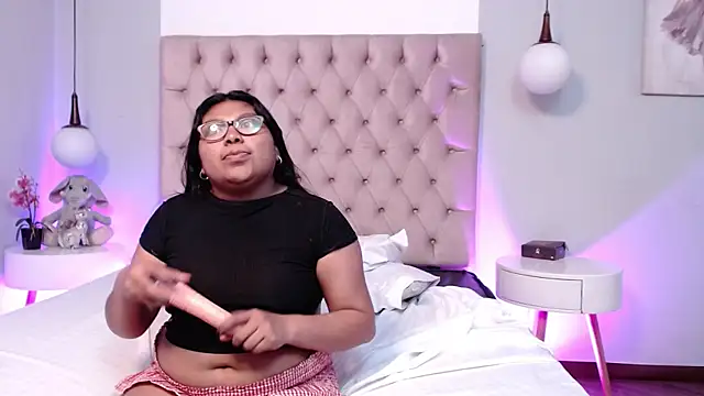 Kiri_Black_'s Live XXX Chat