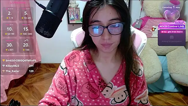 Maggie_Fox3 élő XXX-chatje