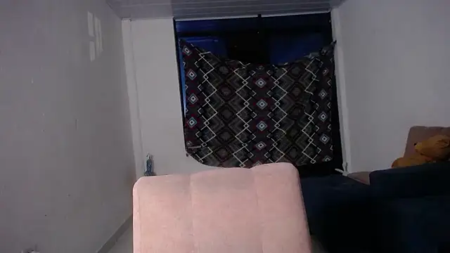 sirena_15 élő XXX-chatje