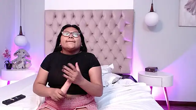 Kiri_Black_'s Live XXX Chat