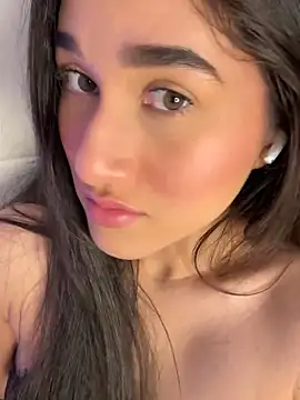 julieta_jhonss' Live XXX Chat