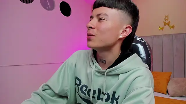 Nascary_Fox: вебкам-шоу