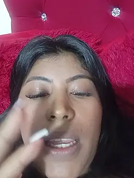 canela_a73 Adlı Modelin Canlı XXX Sohbeti