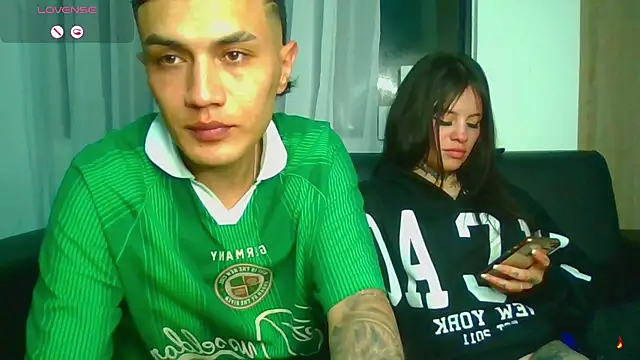 Tifanny_Sweett Adlı Modelin Canlı XXX Sohbeti