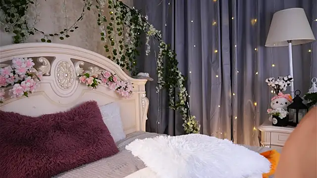 MonaEldon Adlı Modelin Canlı XXX Sohbeti