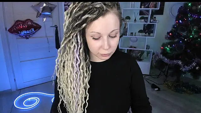 HoneySallyMoore's Live XXX Chat