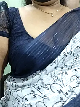 abinaya26's Live XXX Chat