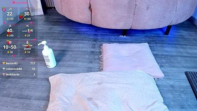 Saracooper__: απευθείας συνομιλία ΧΧΧ