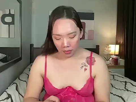 Hotseductivests Adlı Modelin Web Kamerası Şovu