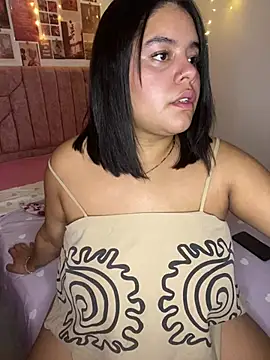 Anabelle_00_: διαδικτυακό σόου στην κάμερα