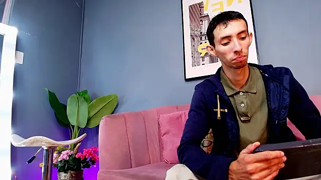 ZyroNight's Live XXX Chat