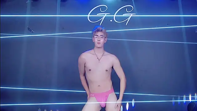 Chatroom XXX en direct de GG-boy002