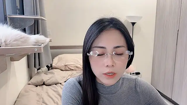 BabyOneDaily's Live XXX Chat