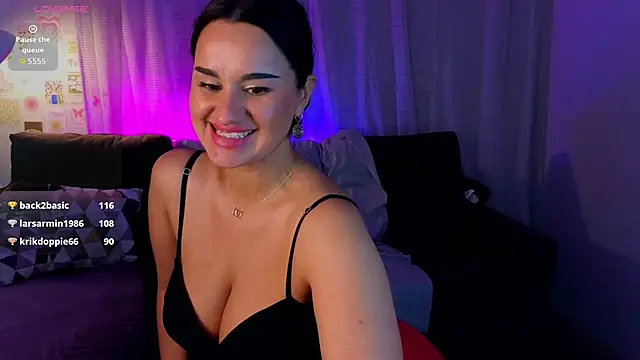 karina_blackberry's Webcam Show