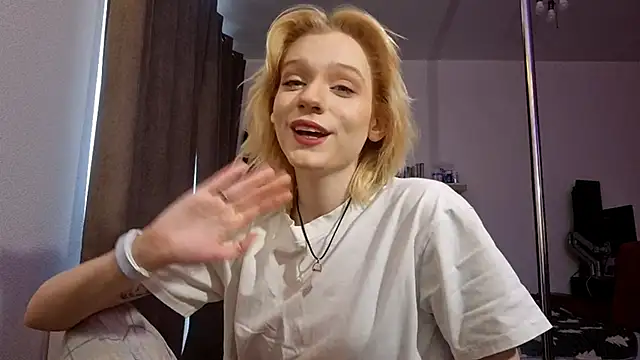 AuraNevera's Live XXX Chat