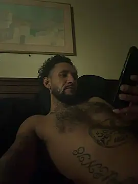 Show modela CcincoVilla na web-kameri