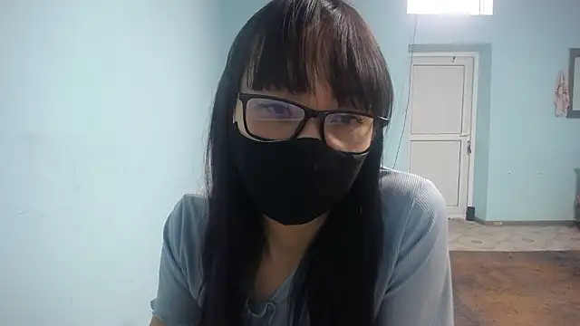 elllaaxx: онлайн-секс-чат