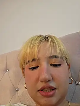 Pinkie_Princes Adlı Modelin Canlı XXX Sohbeti