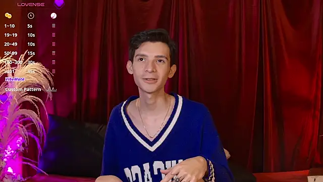 VicenteFerrer's Live XXX Chat