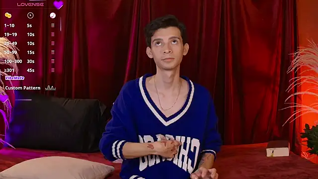 VicenteFerrer's Live XXX Chat