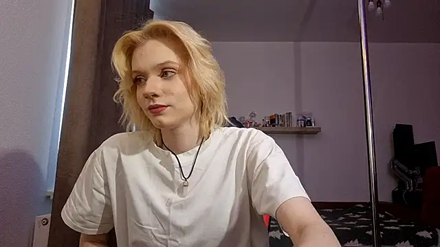 AuraNevera's Live XXX Chat