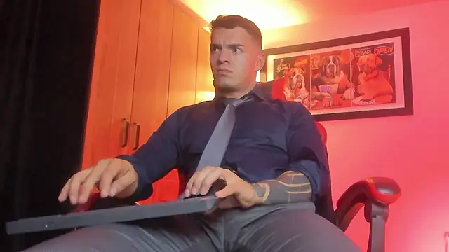 ALPHA_DOMINUS_'s Live XXX Chat