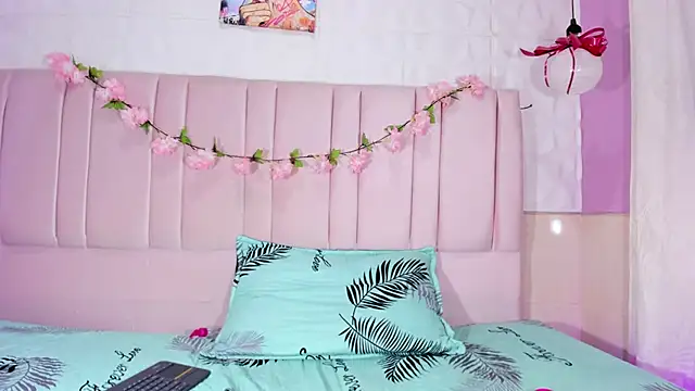 helenn_diaz Adlı Modelin Canlı XXX Sohbeti