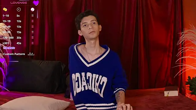 VicenteFerrer's Live XXX Chat