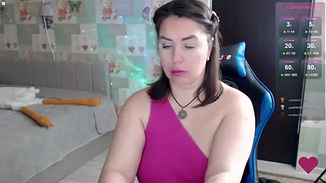 Korolek12's Live XXX Chat