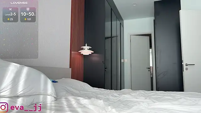 Eva_JJ: онлайн-секс-чат