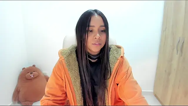 Pokazy przed kamerką – Ciara8