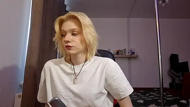 AuraNevera: απευθείας συνομιλία ΧΧΧ