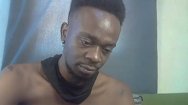 69_SINNS Adlı Modelin Web Kamerası Şovu